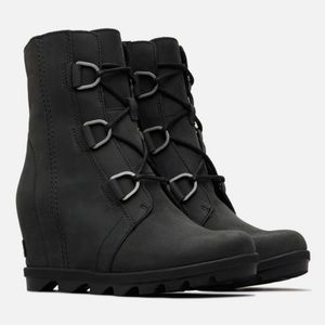 SOREL waterproof Joan of Arctic Wedge II leather rubber lug sole boots